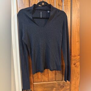 Women’s Isda & Co. Long Sleeve V-Neck Charcoal Black